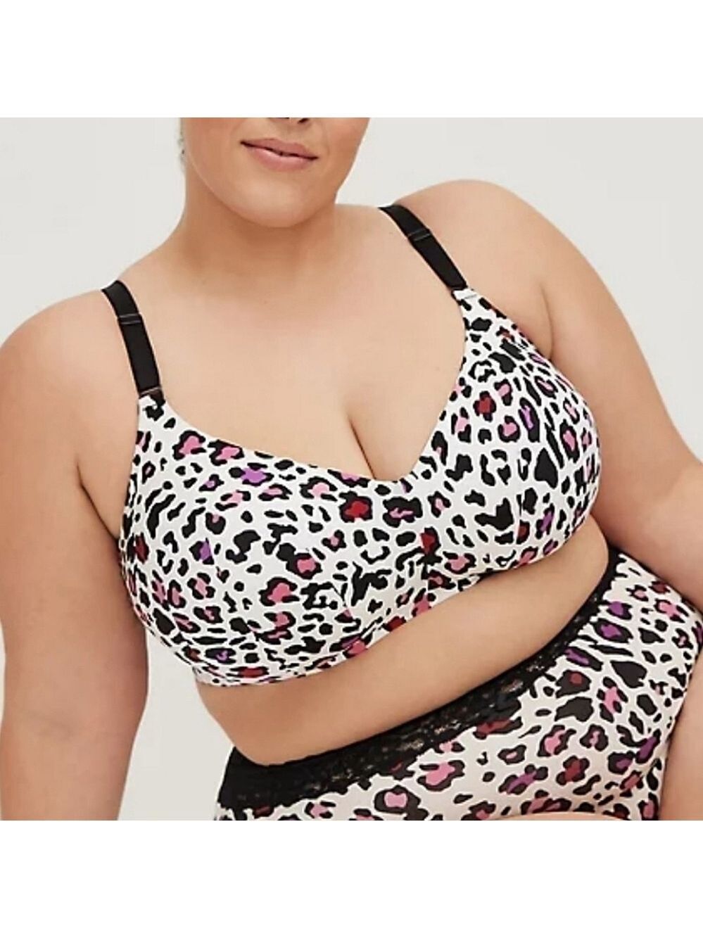 48 D | TORRID | Lightly Lined Everyday Wire-free Bra Leopard 360° Back Smoothing
